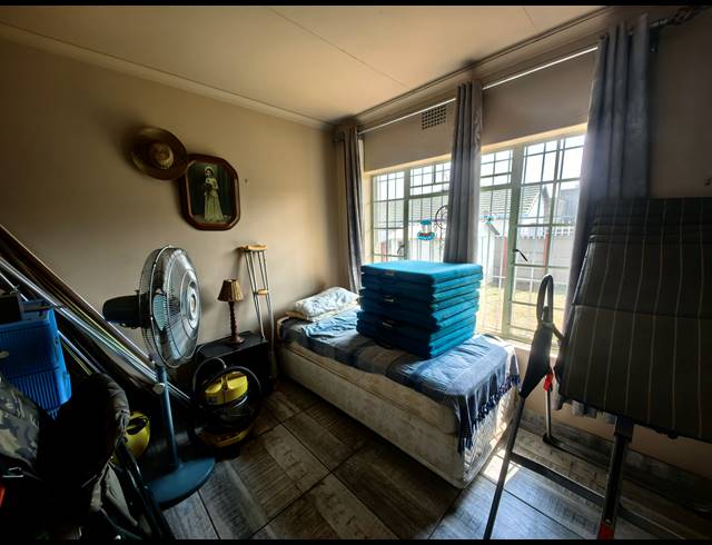 3 BEDROOM FREEHOLD FOR SALE IN VERWOERDPARK